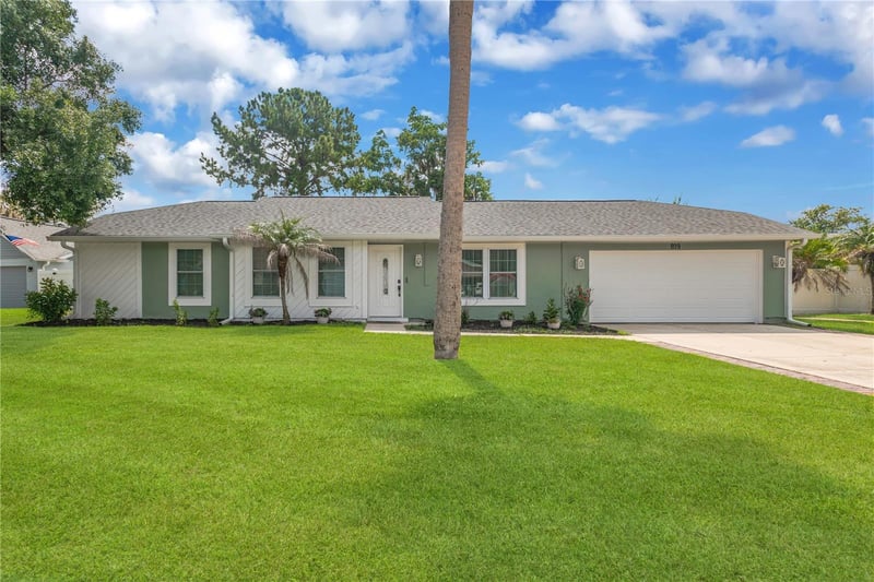 819 Jacaranda Dr, Oldsmar, FL 34677