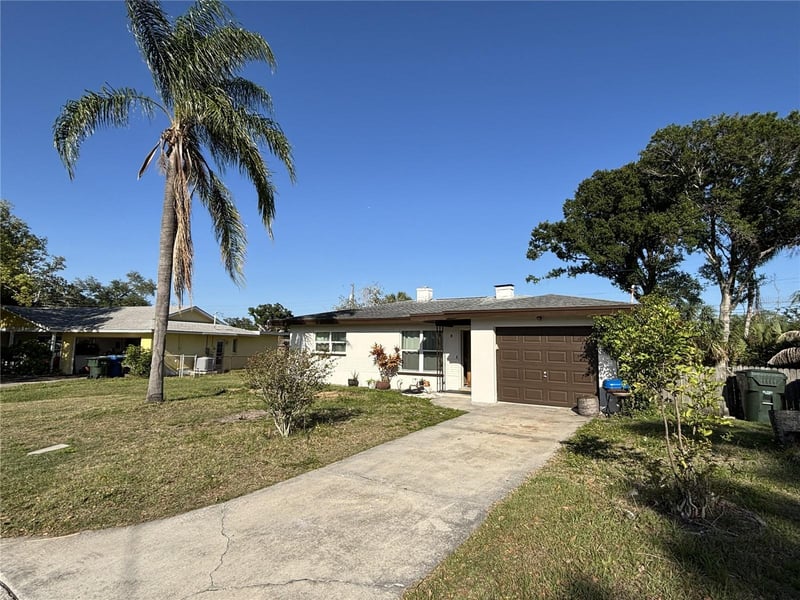 1347 Buckingham Dr, Clearwater, FL 33756