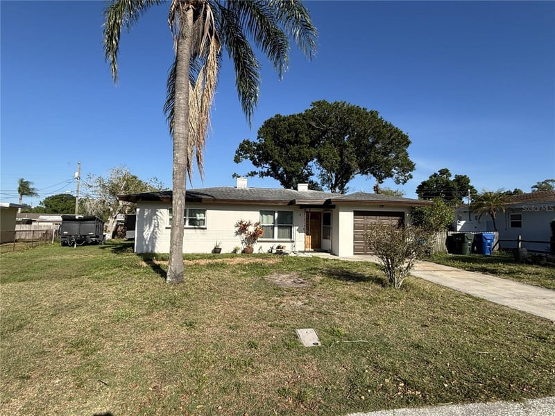 1347 Buckingham Dr, Clearwater, FL 33756