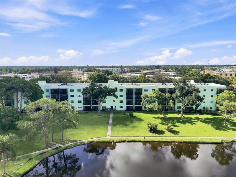 5920 80th St N #310, St Petersburg, FL 33709