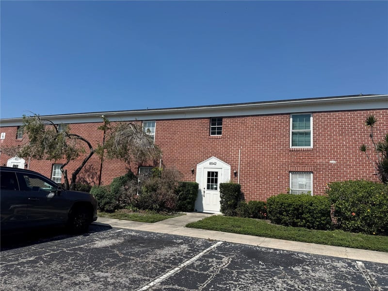 8542 10th St N #C, St Petersburg, FL 33702