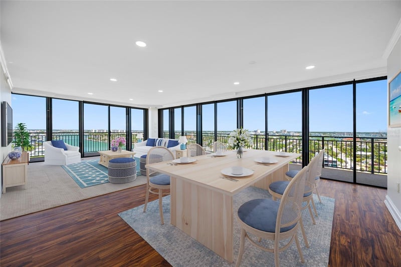 7600 Bayshore Dr #1206, Treasure Island, FL 33706