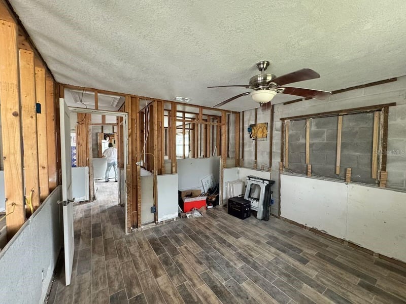 5451 Bayou Grande Blvd NE, St Petersburg, FL 33703