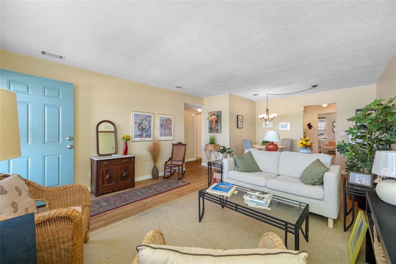 5217 81st St N #16, St Petersburg, FL 33709