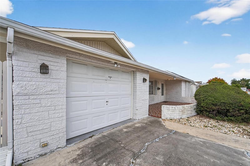 10841 Piccadilly Rd, Port Richey, FL 34668