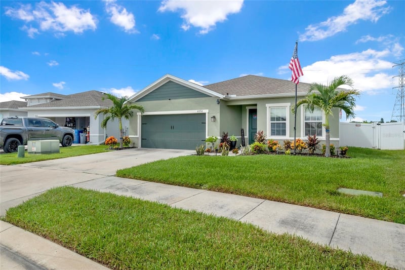 8792 Prairie Creek Dr, New Port Richey, FL 34655