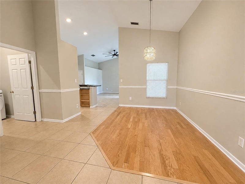1430 Monte Lake Dr, Valrico, FL 33596
