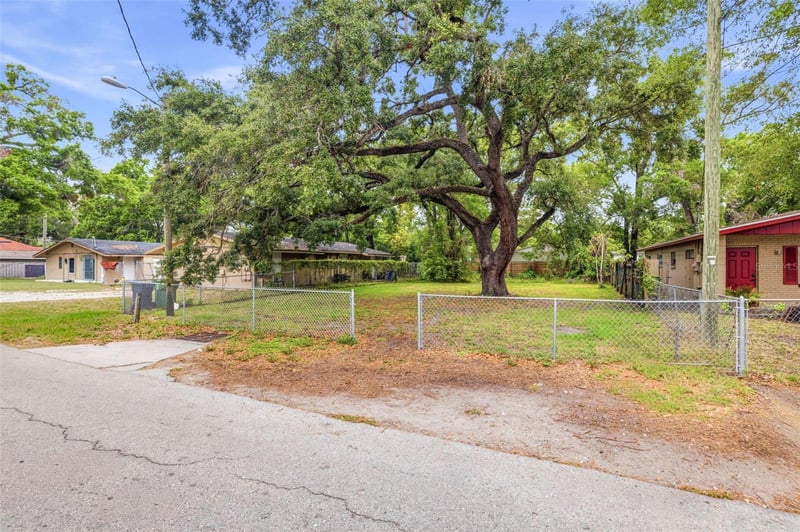 1706 E Idell St, Tampa, FL 33604