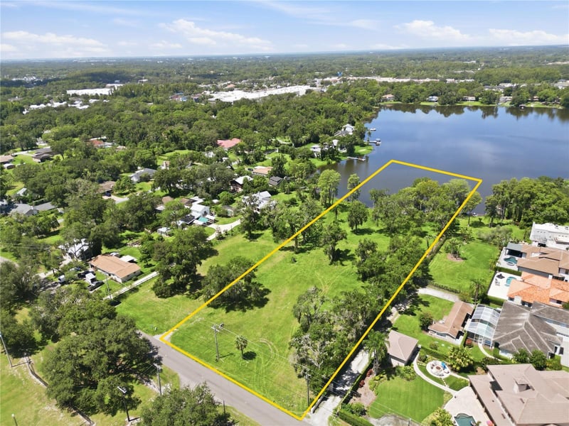 13416 N Lincoln Ave, Tampa, FL 33618