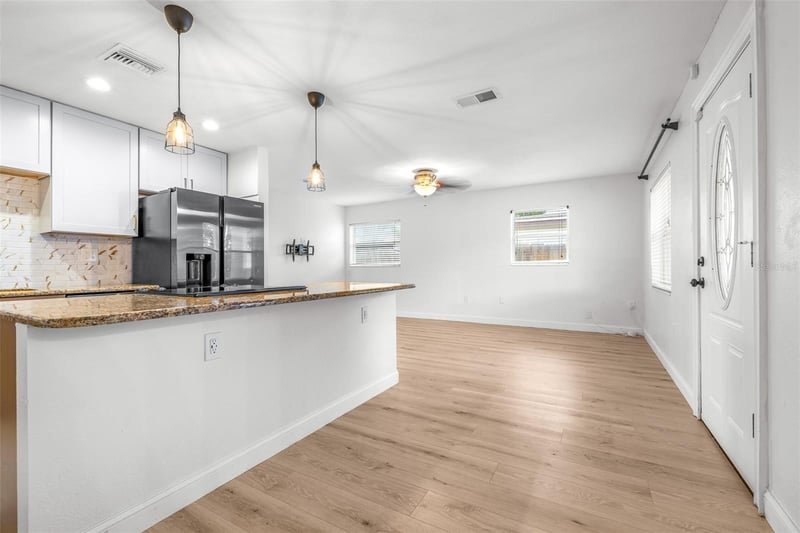 729 88th Ave N, St Petersburg, FL 33702