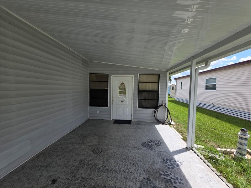 5634 Arrowhead Dr, Zephyrhills, FL 33542