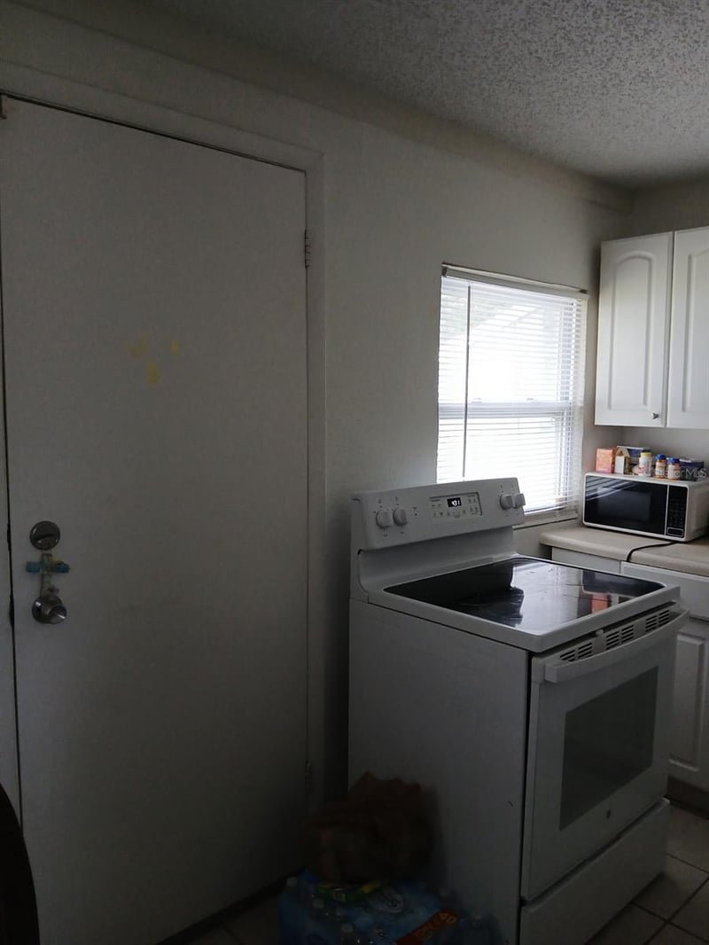 905 Beverly Ave, Largo, FL 33770