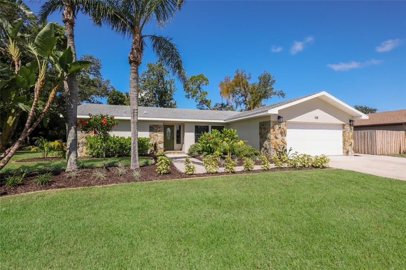 108 70th St NW, Bradenton, FL 34209