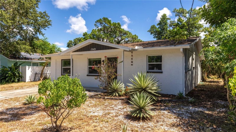 1949 Trotter Rd, Largo, FL 33774