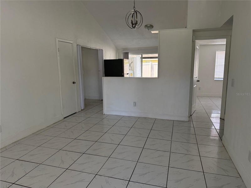 10205 Bellhurst Ct, Tampa, FL 33615
