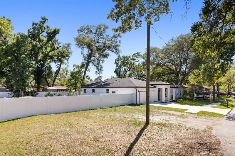 2619 E Palifox St, Tampa, FL 33610