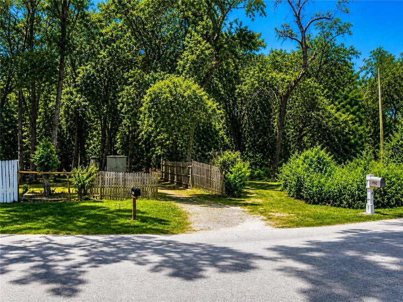 8562 Adonis Rd, New Port Richey, FL 34654