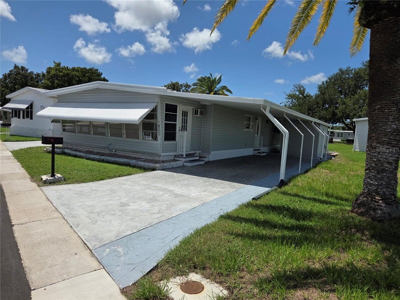 10346 S Lake Dr #131, Largo, FL 33773