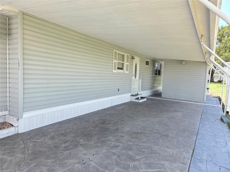 10346 S Lake Dr #131, Largo, FL 33773