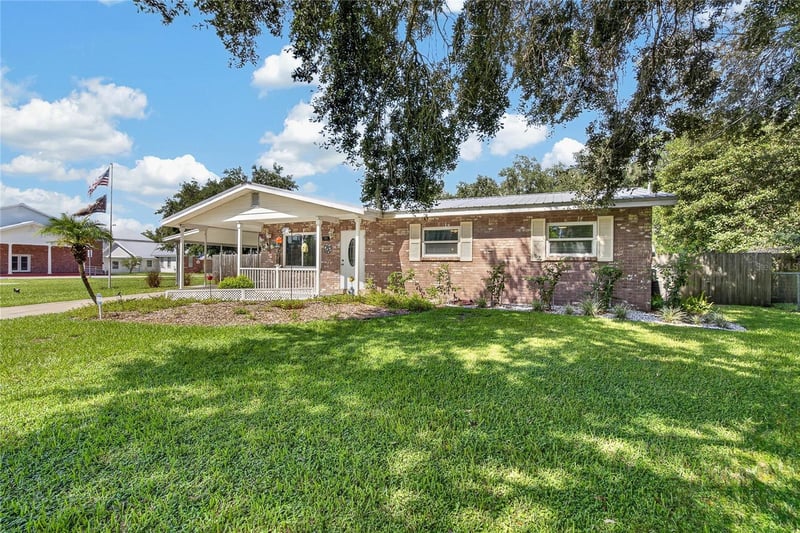 2801 Blain Acres Rd, Plant City, FL 33563