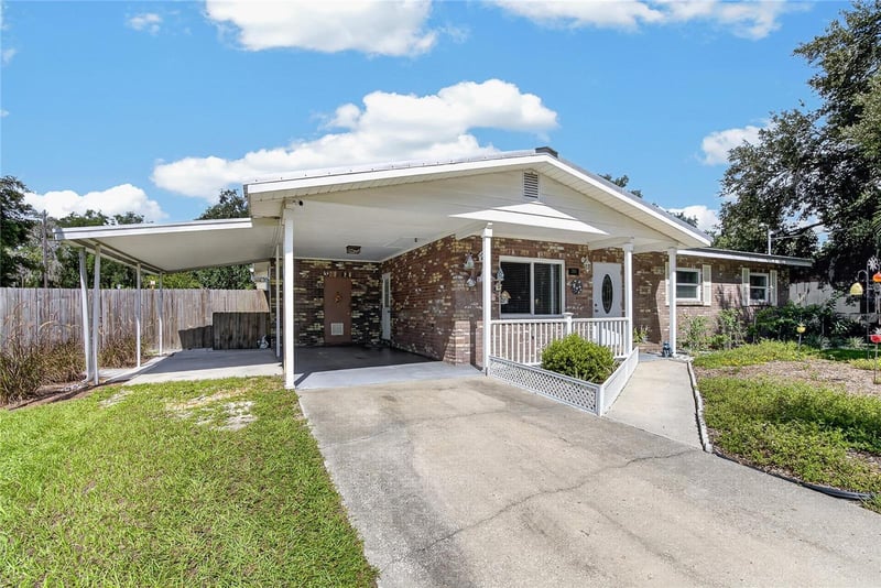 2801 Blain Acres Rd, Plant City, FL 33563