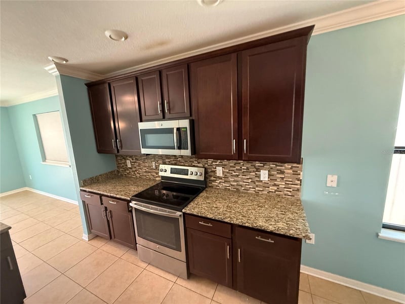 3920 Willow Walk Dr, Palmetto, FL 34221