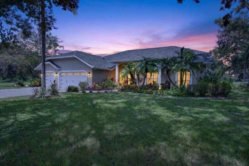 8735 Crescent Forest Blvd, New Port Richey, FL 34654
