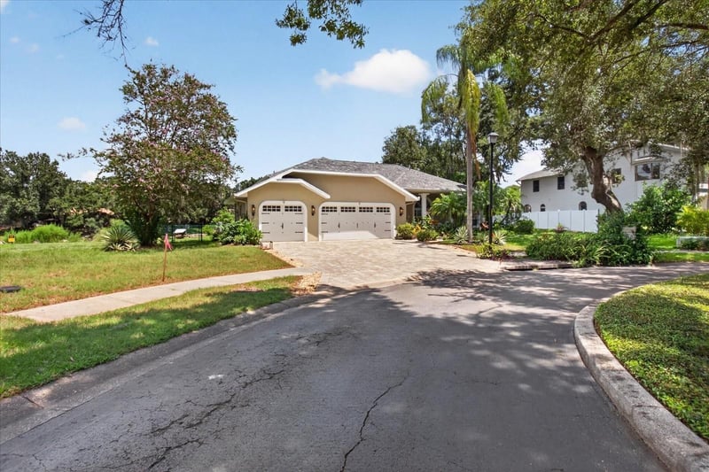 8735 Crescent Forest Blvd, New Port Richey, FL 34654