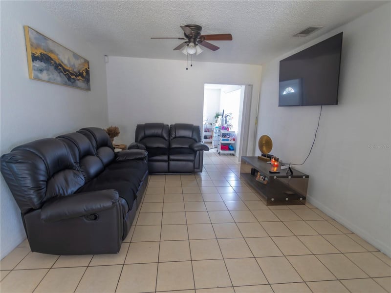 4718 Eldorado Dr, Tampa, FL 33615