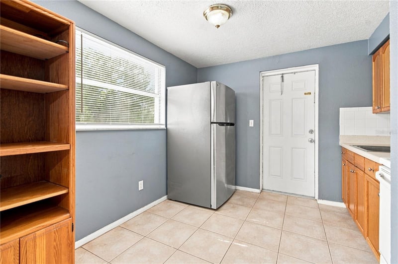 5450 - 5452 Lisa Cir, Zephyrhills, FL 33542