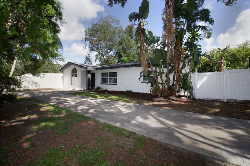 2720 State Road 590, Clearwater, FL 33759