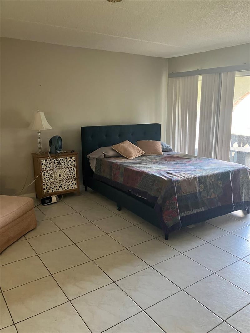 316 N Bayshore Blvd #105, Clearwater, FL 33759