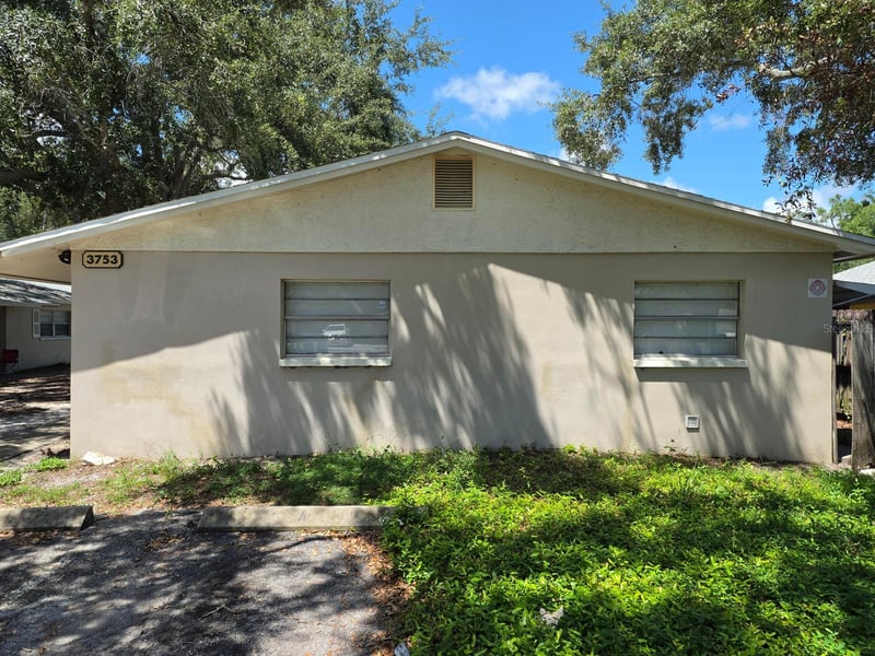 3753 141st Pl, Largo, FL 33771