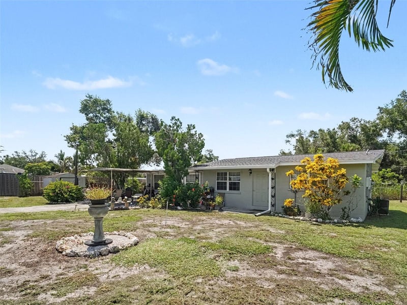 3090 11th Ave E, Bradenton, FL 34208