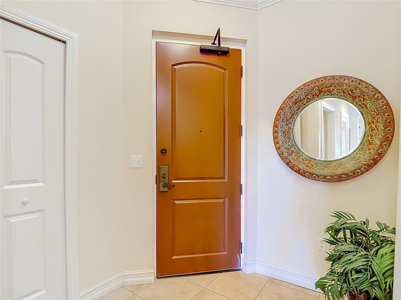 13941 Clubhouse Dr #304, Tampa, FL 33618