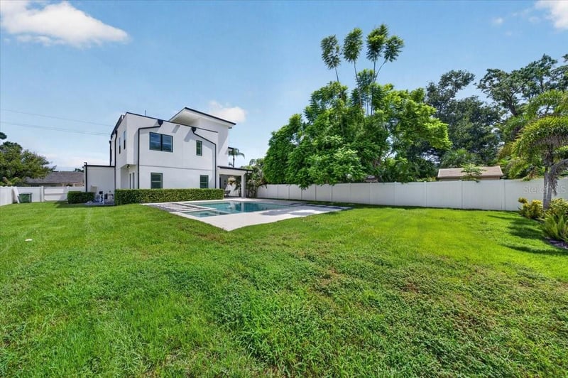 1308 W Plymouth St, Tampa, FL 33603