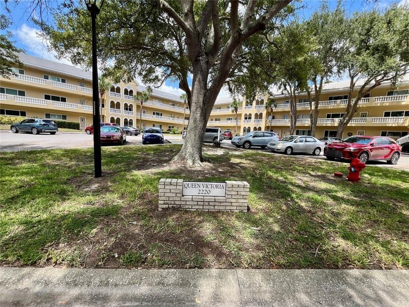 2220 Spanish Dr #60, Clearwater, FL 33763