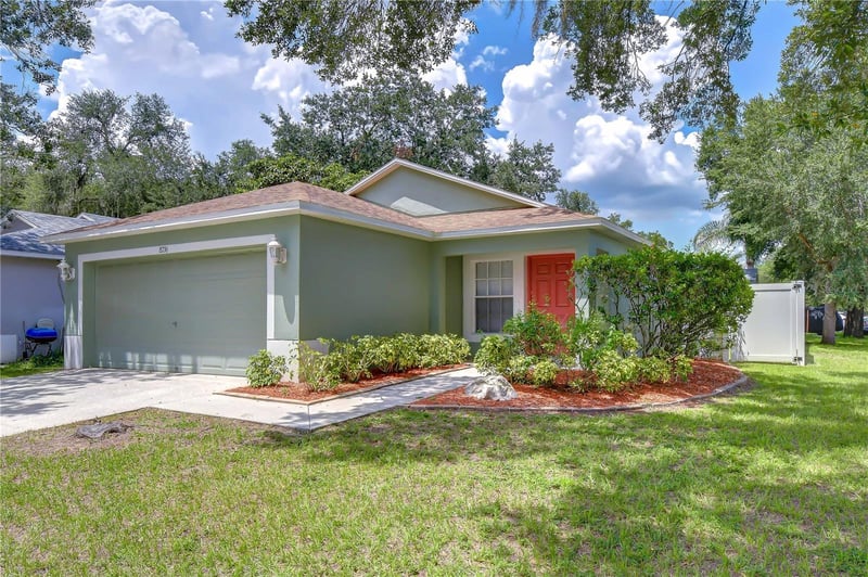 8736 Morrison Oaks Ct, Temple Terrace, FL 33637