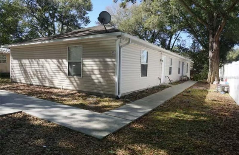 4917 18th St, Zephyrhills, FL 33542