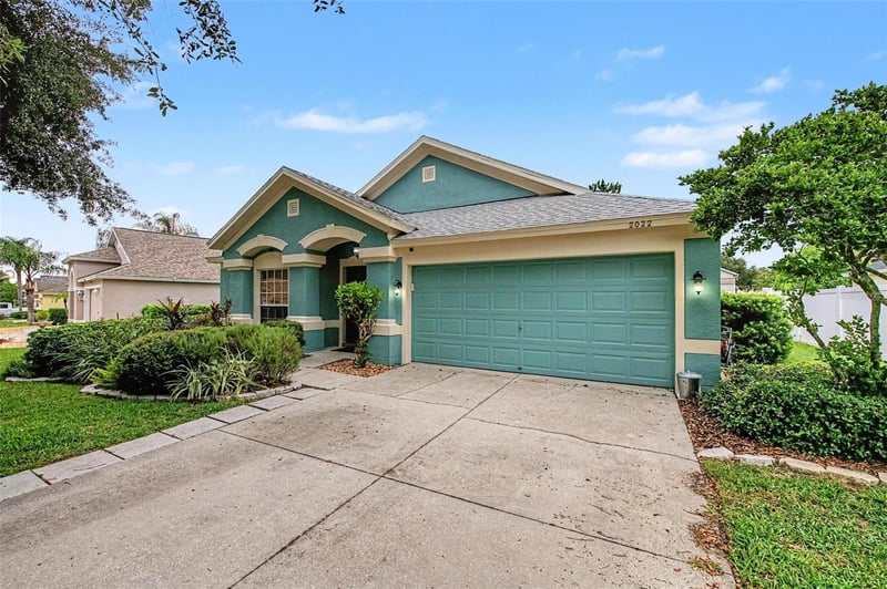 2022 Samantha Ln, Valrico, FL 33594