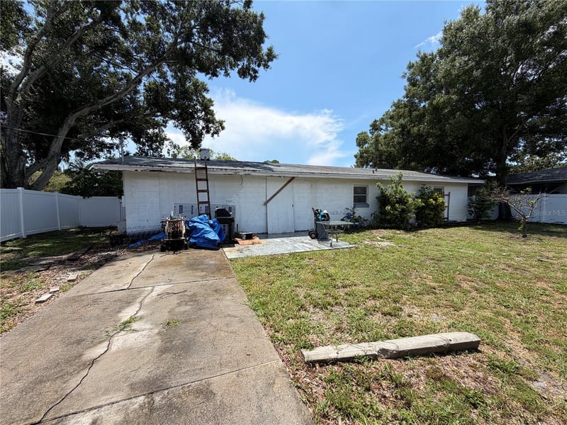 6113 11th Ave S, Gulfport, FL 33707