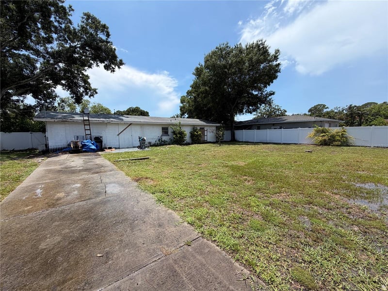 6113 11th Ave S, Gulfport, FL 33707