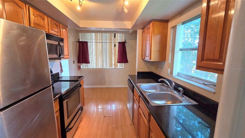 1001 Pearce Dr #211, Clearwater, FL 33764