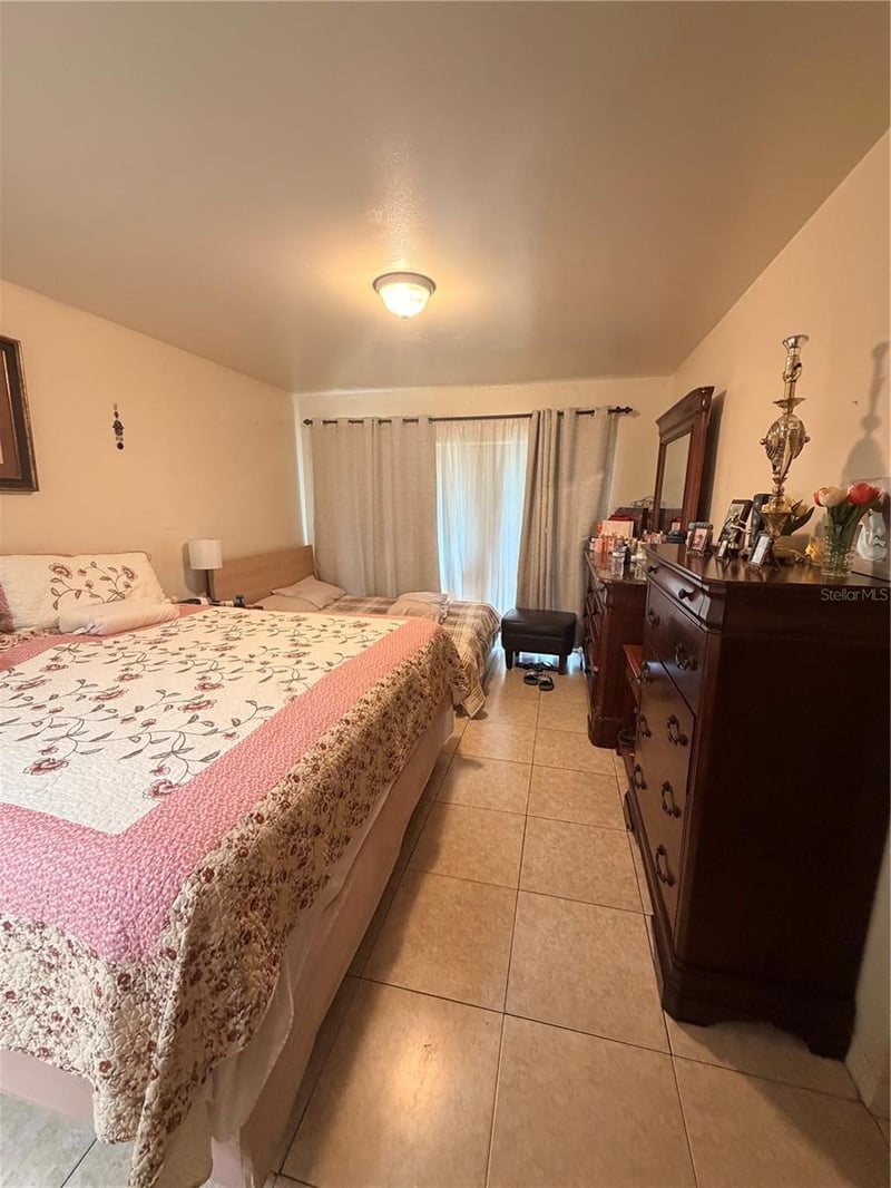 7002 Larimer Ct, Tampa, FL 33615
