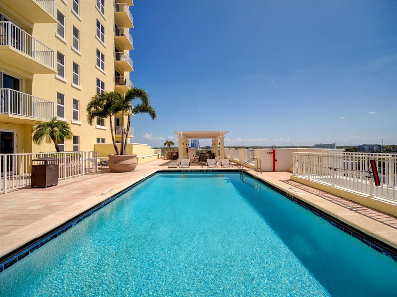 628 Cleveland St #1314, Clearwater, FL 33755