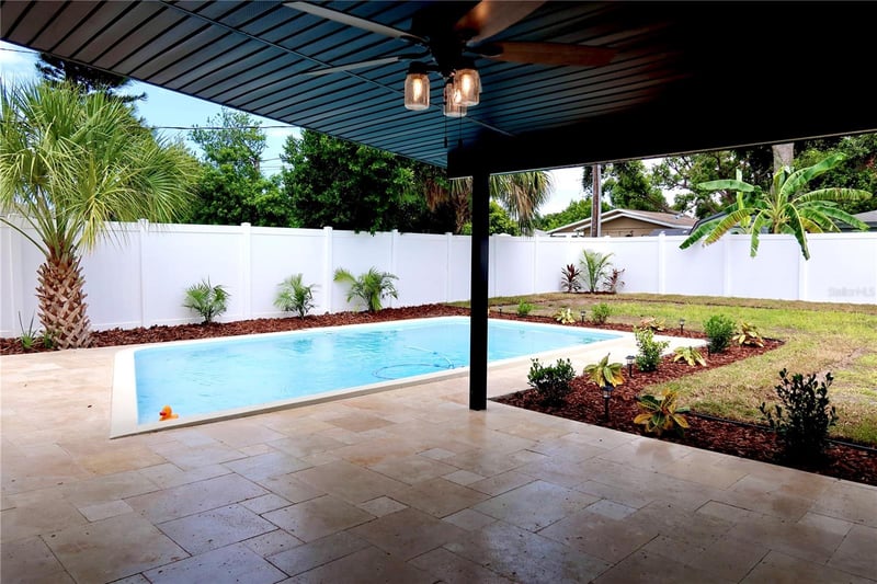 5671 Orange Rd, Seminole, FL 33772