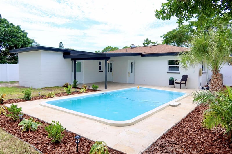 5671 Orange Rd, Seminole, FL 33772