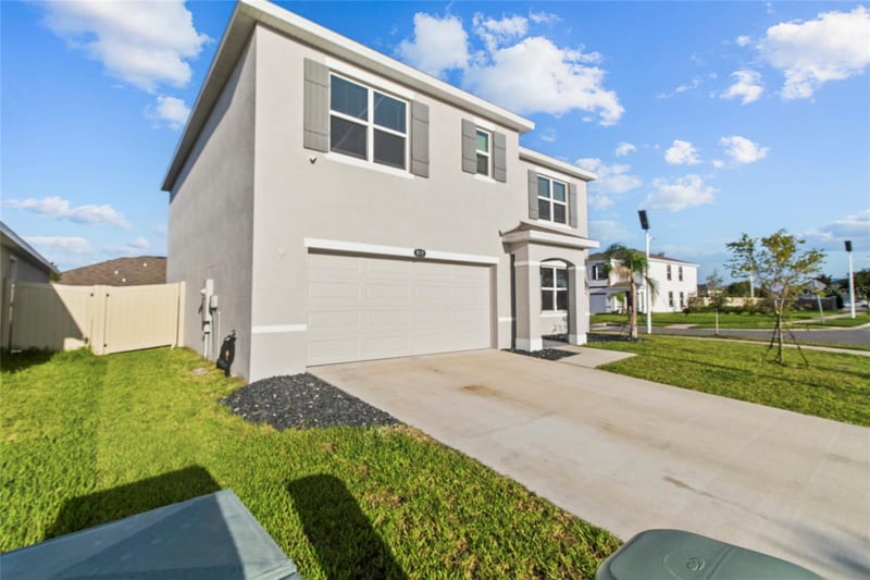 8210 Dolphin Bluff Blvd, Wesley Chapel, FL 33545