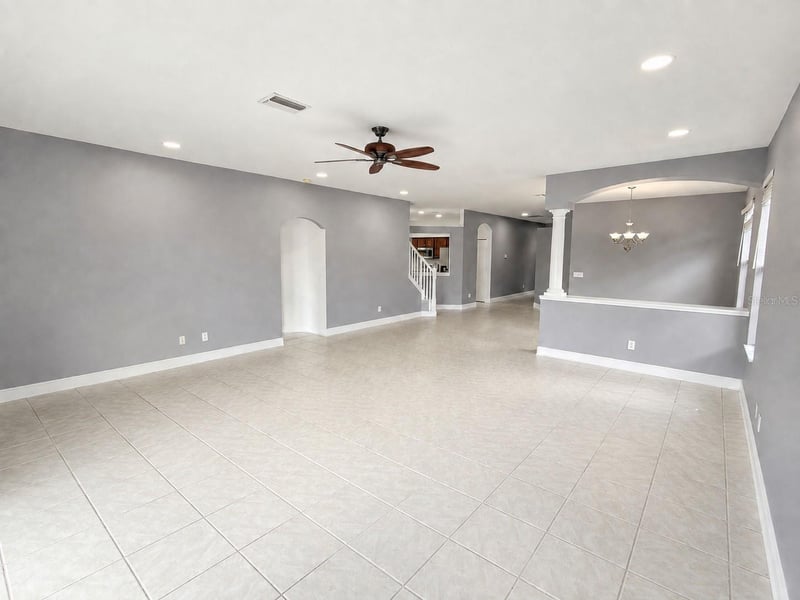 15430 Lake Bella Vista Dr, Tampa, FL 33625