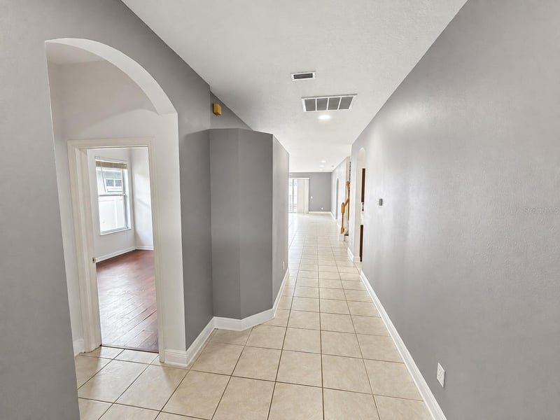 15430 Lake Bella Vista Dr, Tampa, FL 33625